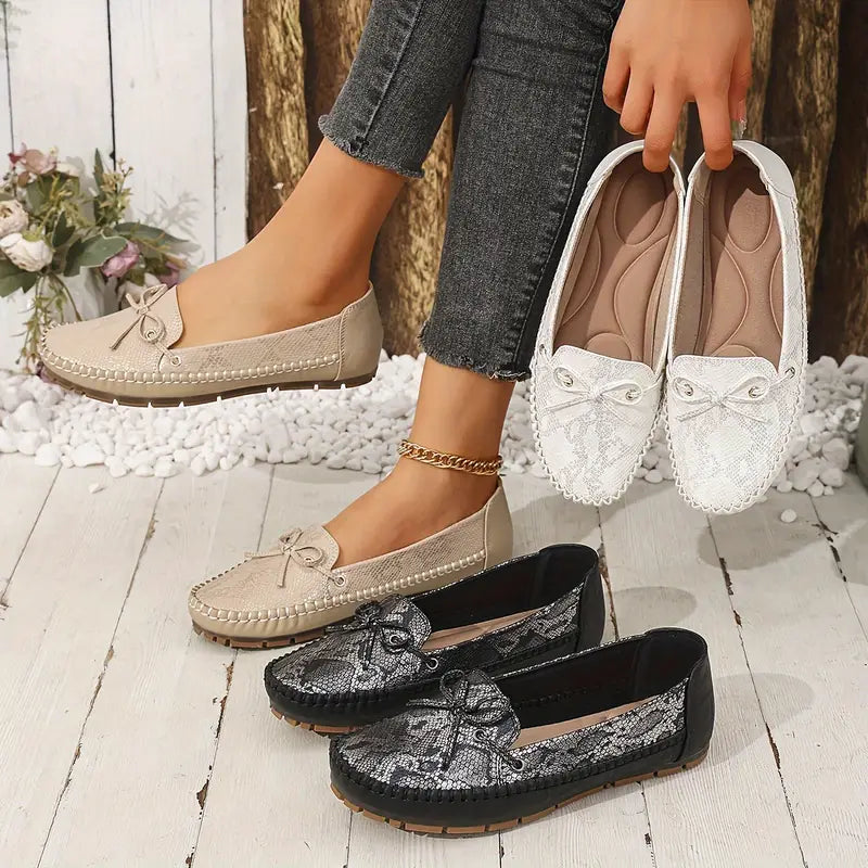 Chic Plus-Size Women's Loafers with Bowknot & Snakeskin Print - Comfortable, Lightweight Slip-On Flats for All Seasons, Retro Style