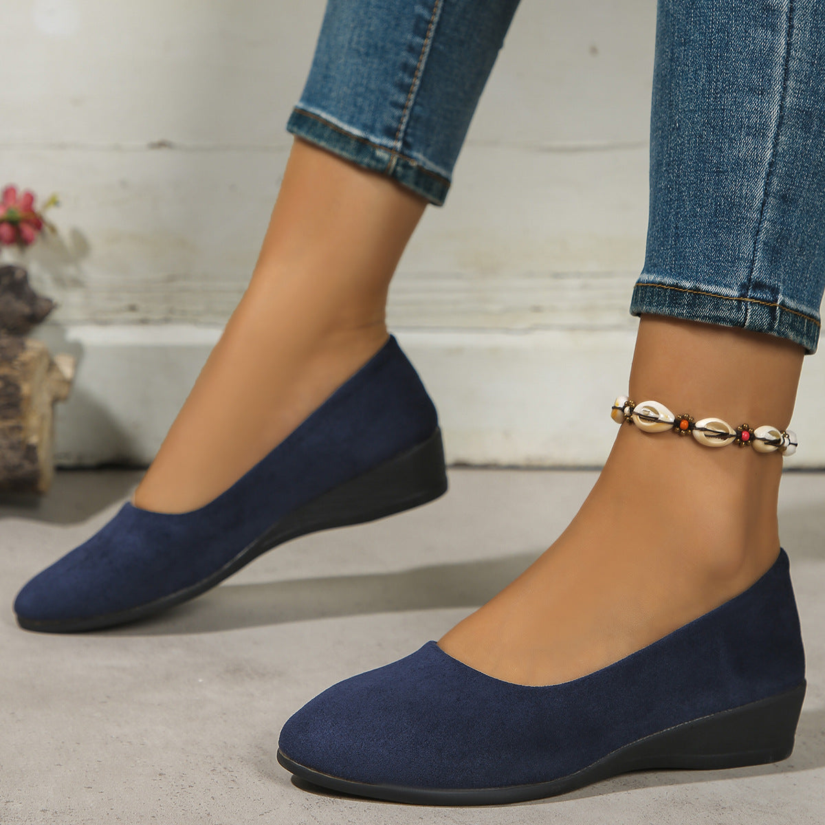 Comfortable, lightweight, anti-slip, breathable orthopedic flat shoes for women