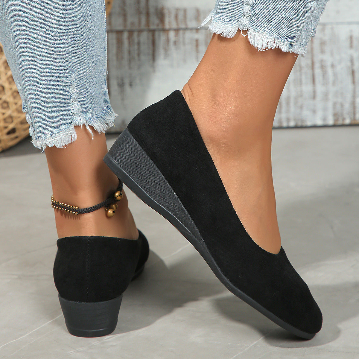 Comfortable, lightweight, anti-slip, breathable orthopedic flat shoes for women