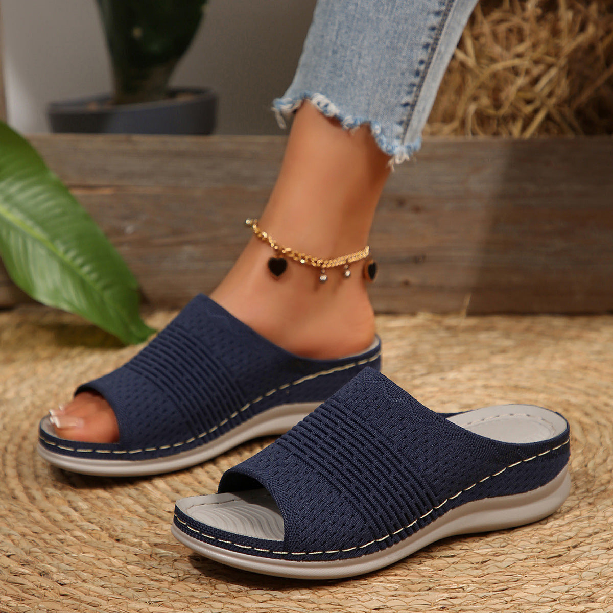 Women’s Flyknit Wedge Slides – 2025 Summer Style