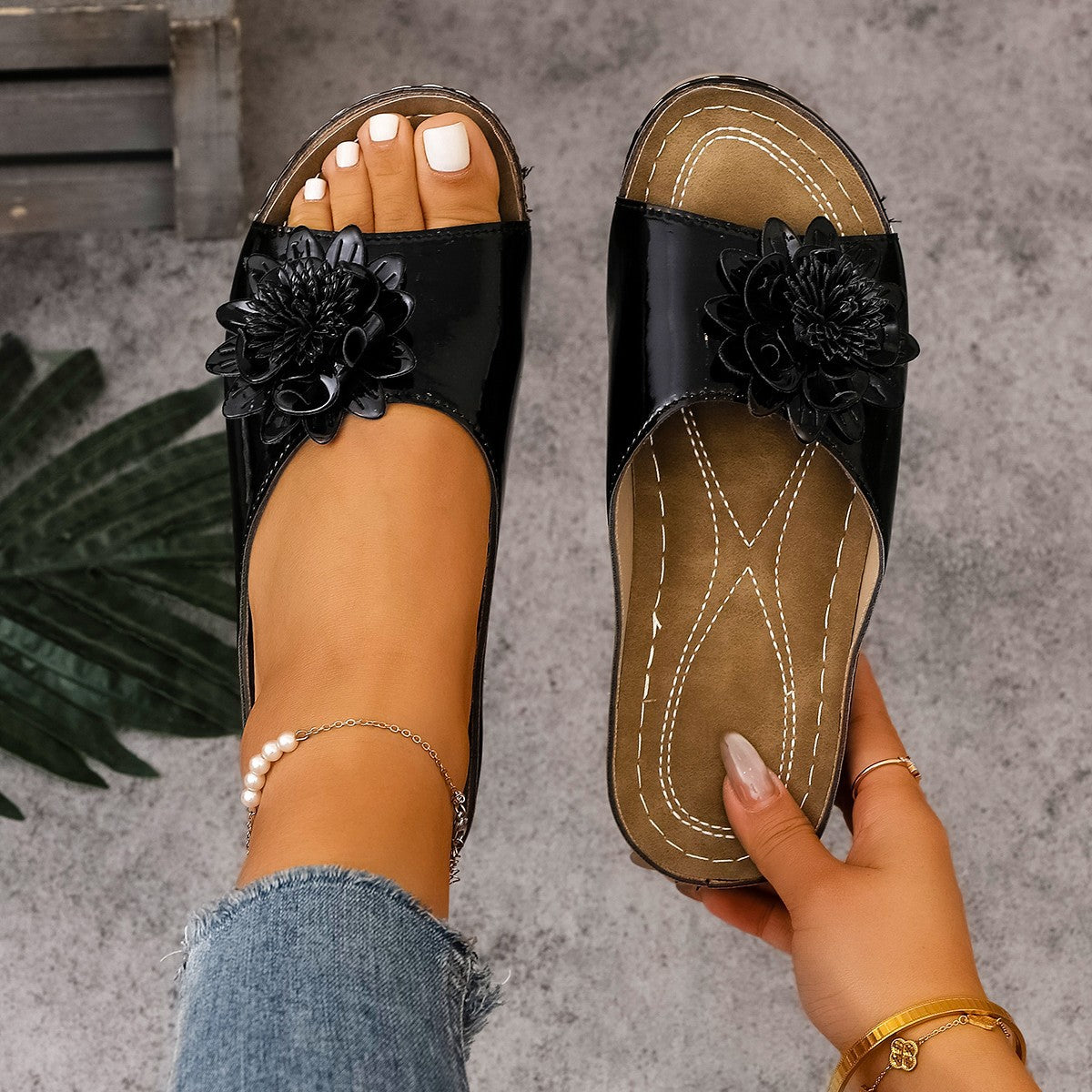 Comfortable Floral Wedge Slide Slippers