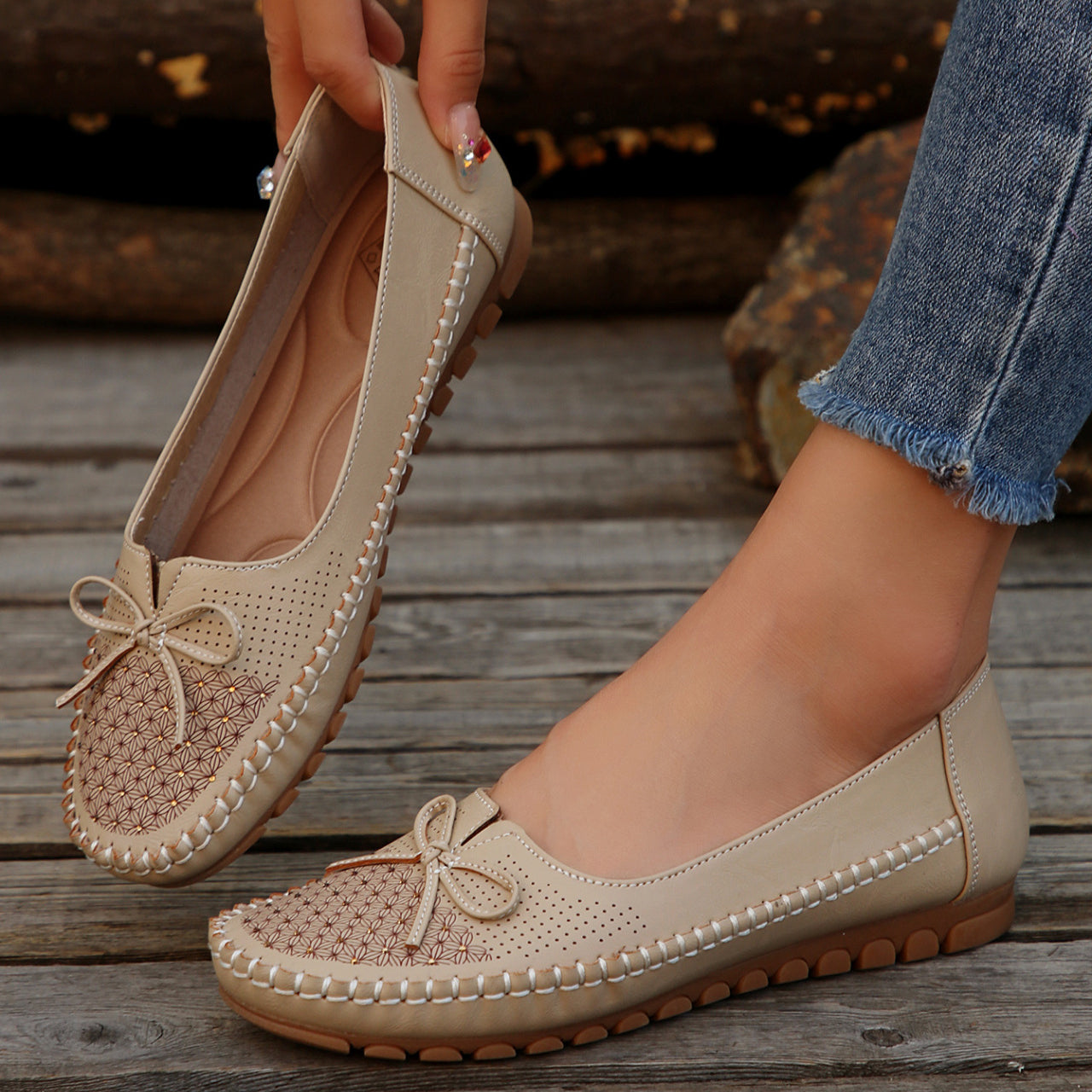 Women's Orthopedic Leather Flats – Lightweight, Breathable & Non-Slip
