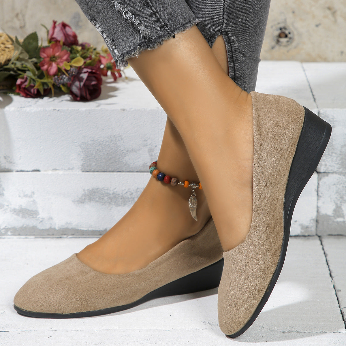 Comfortable, lightweight, anti-slip, breathable orthopedic flat shoes for women