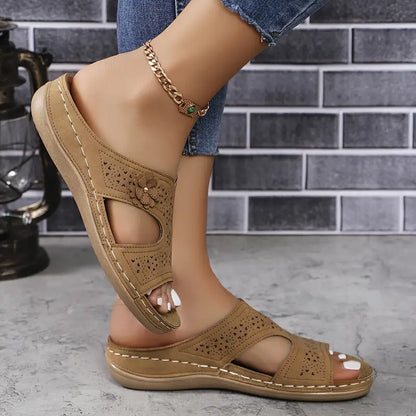 🔥Last Day Promotion 50% OFF🔥 Chic Floral Embellished Comfort Sandals